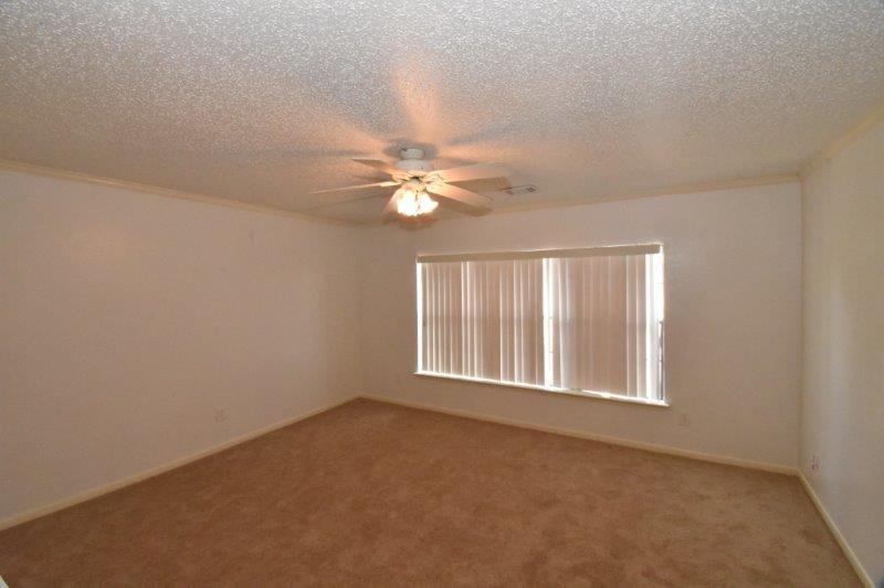 9007 Woodleigh Drive, Houston, Texas image 17