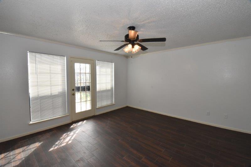 9007 Woodleigh Drive, Houston, Texas image 10