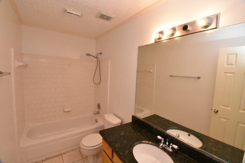 9007 Woodleigh Drive, Houston, Texas image 20