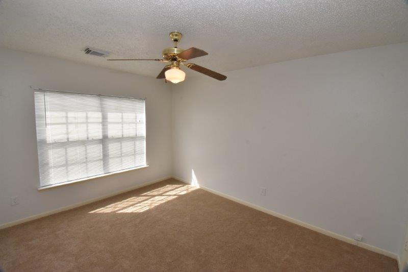 9007 Woodleigh Drive, Houston, Texas image 19