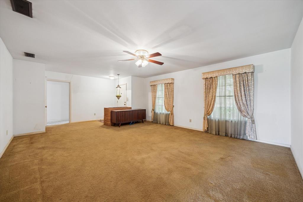 5703 Marilyn Drive
