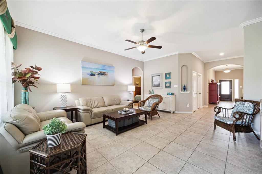 13211 Alcott Forest Lane, Rosharon, Texas image 10