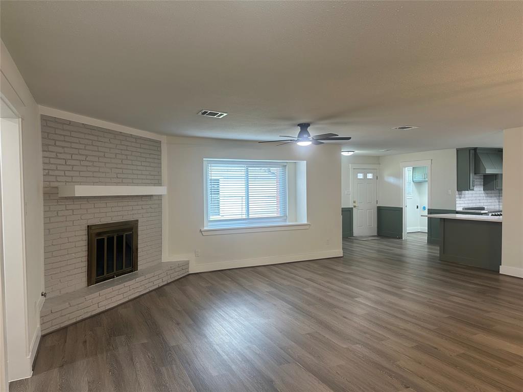 7719 Meadowvale Drive