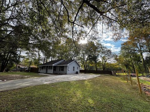 A home in Conroe