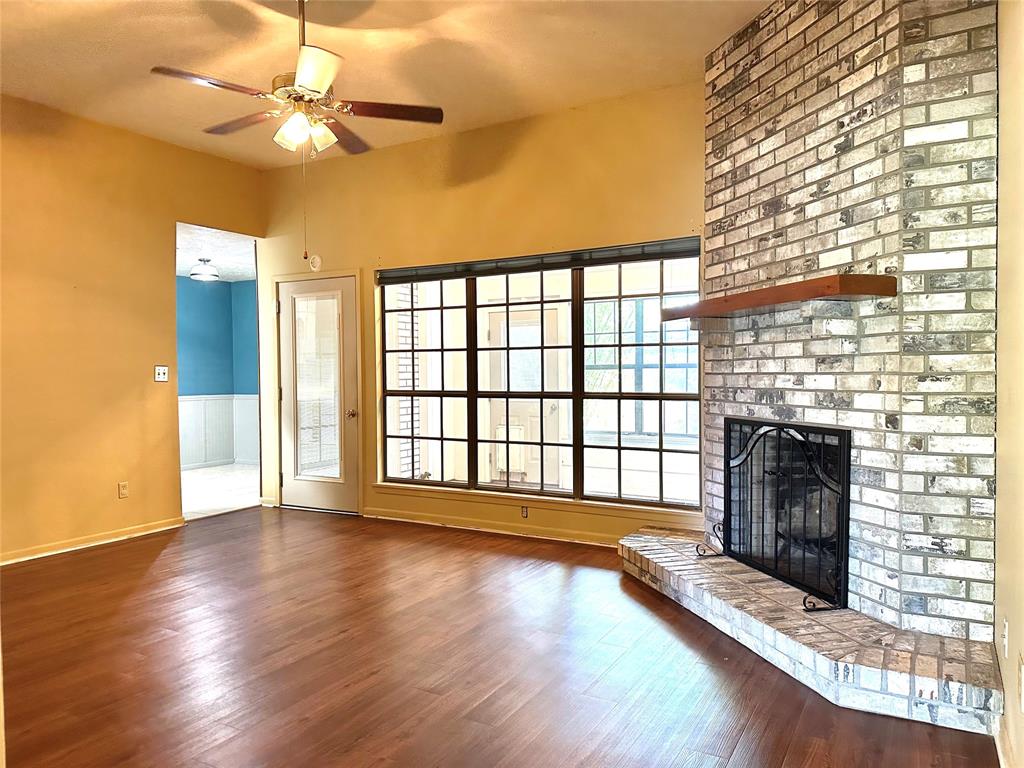 1203 Edgebrook Drive, El Campo, Texas image 5