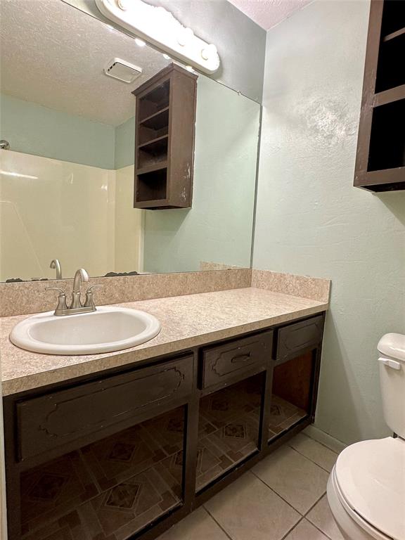 1203 Edgebrook Drive, El Campo, Texas image 15
