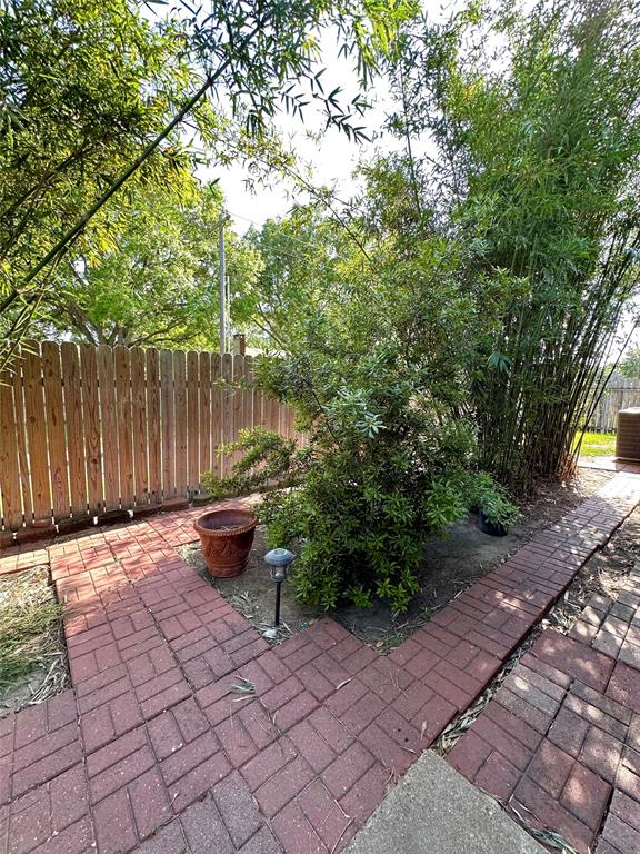1203 Edgebrook Drive, El Campo, Texas image 25