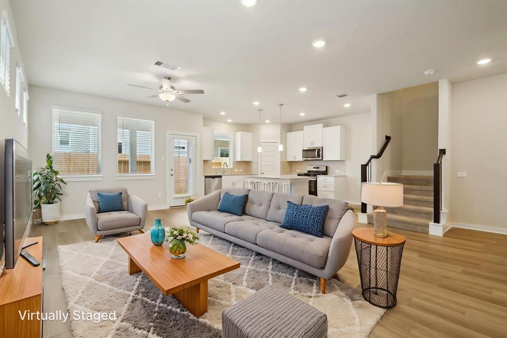 595 Avisa Drive, Kemah, Texas image 7