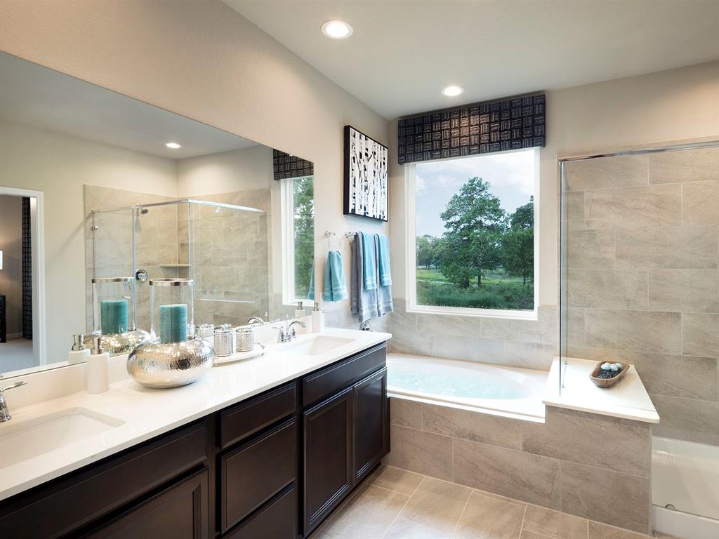 595 Avisa Drive, Kemah, Texas image 6