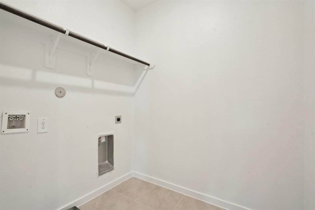 595 Avisa Drive, Kemah, Texas image 23