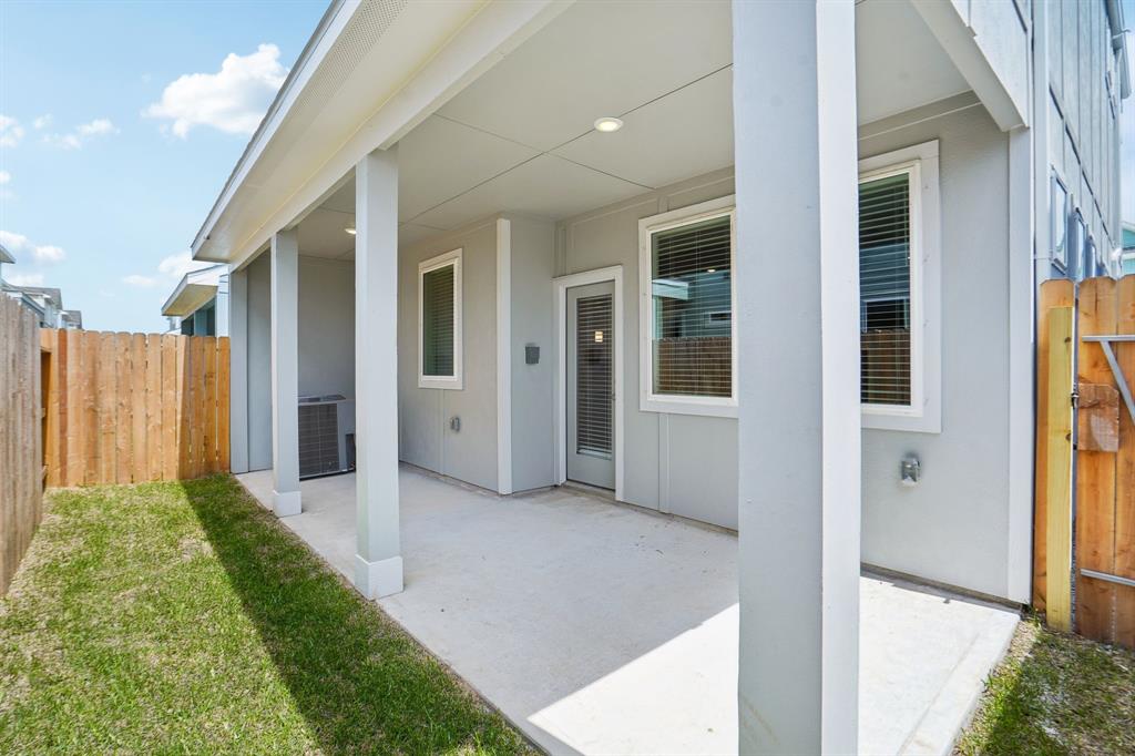 595 Avisa Drive, Kemah, Texas image 37