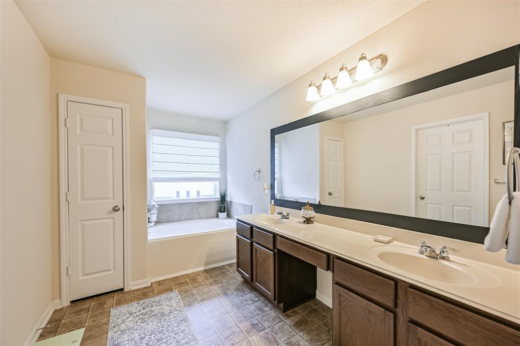 4239 Duneberry Trail, Humble, Texas image 24