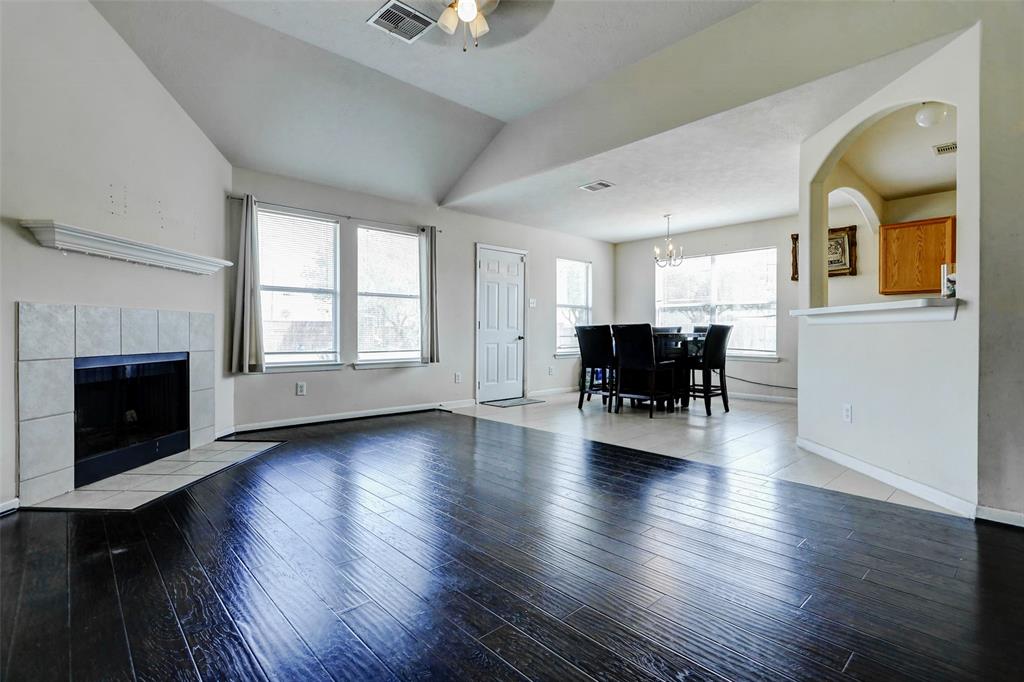 19846 Byron Meadows Drive, Katy, Texas image 11