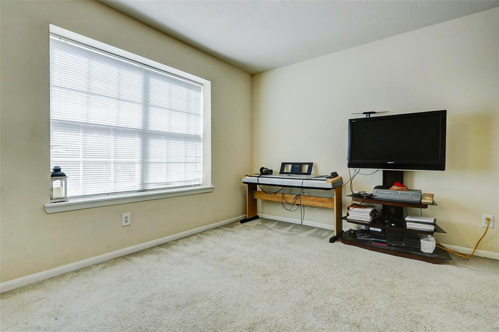 19846 Byron Meadows Drive, Katy, Texas image 22