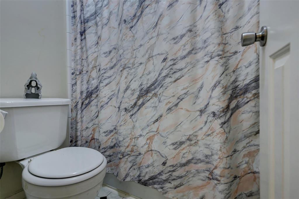 19846 Byron Meadows Drive, Katy, Texas image 31