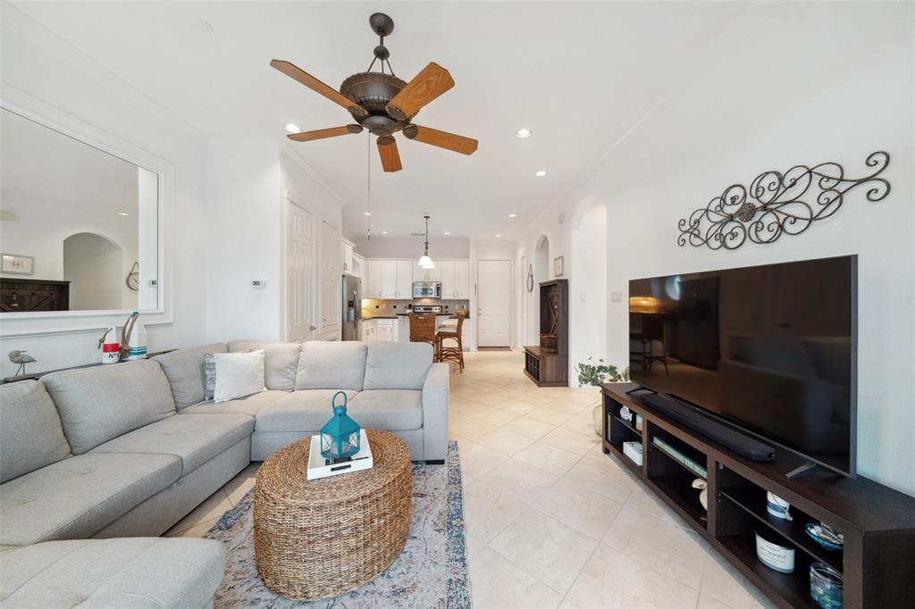 168 Lake Point Boulevard #D204, Conroe, Texas image 13