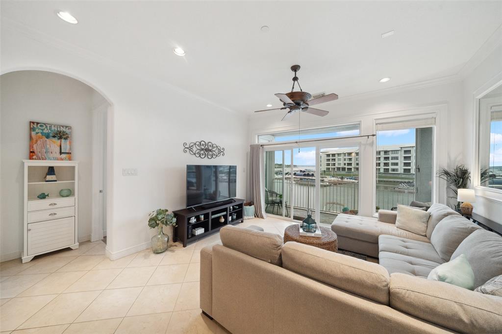 168 Lake Point Boulevard #D204, Conroe, Texas image 14