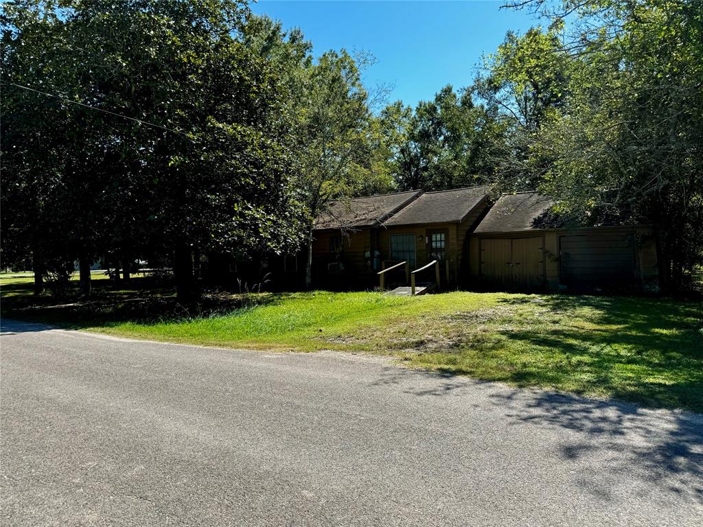 235 W Hartel Street, Sour Lake, Texas image 2