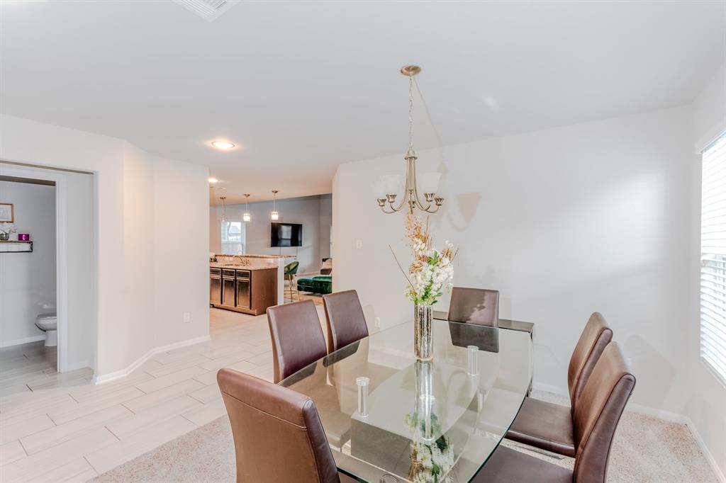 21218 Foxwood Rock Trail, Humble, Texas image 2