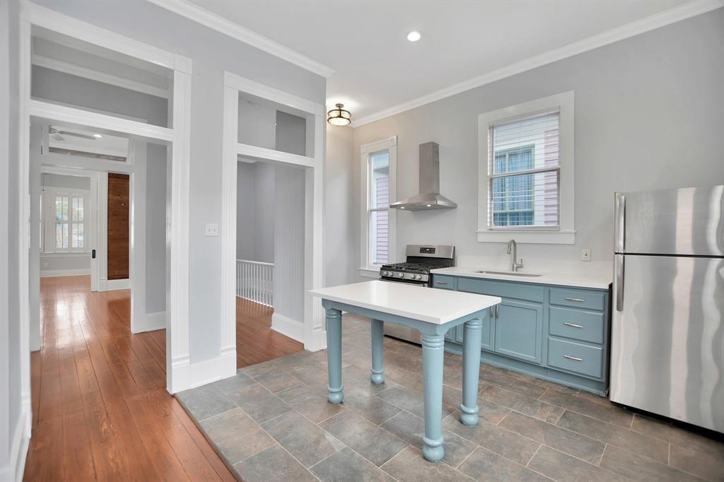 1604 Avenue L, Galveston, Texas image 7