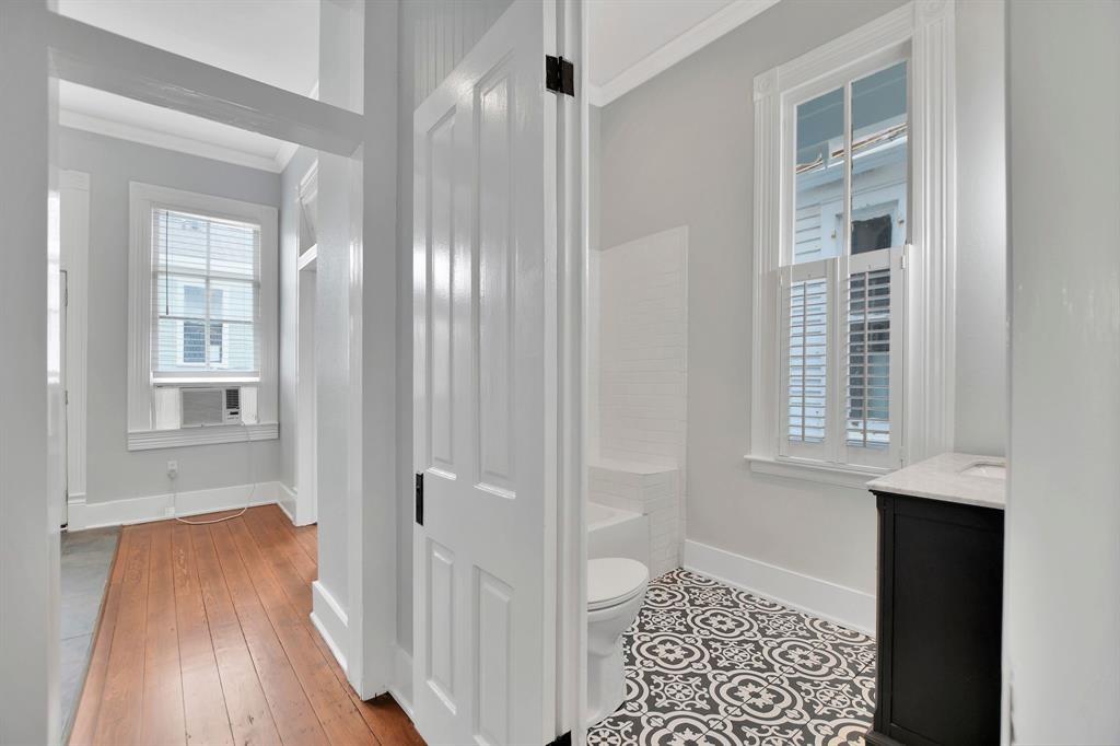 1604 Avenue L, Galveston, Texas image 6