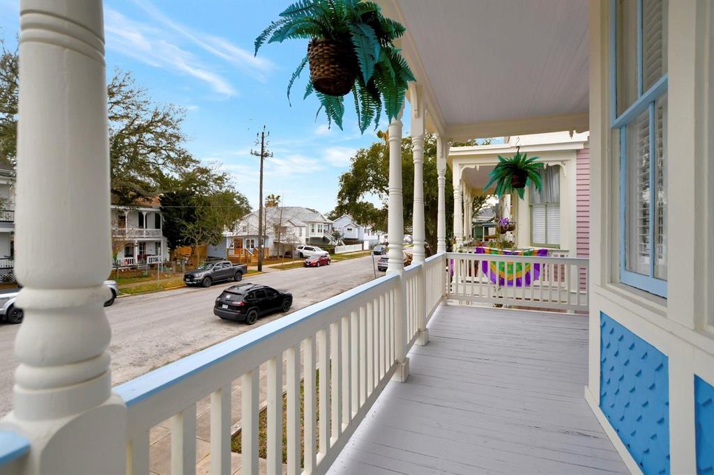 1604 Avenue L, Galveston, Texas image 33