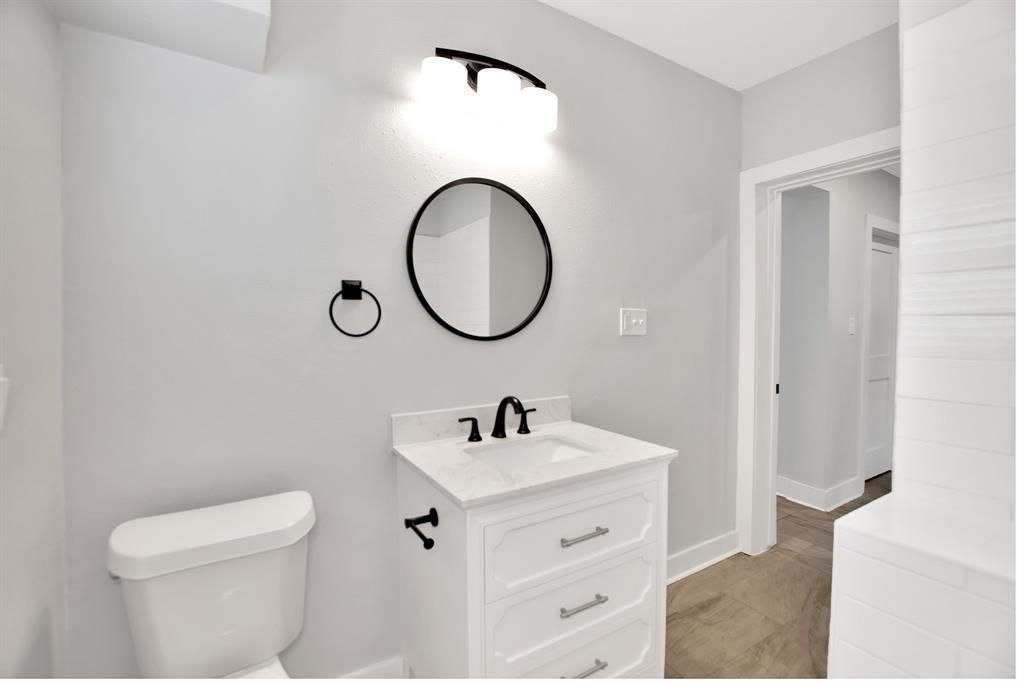 1604 Avenue L, Galveston, Texas image 30