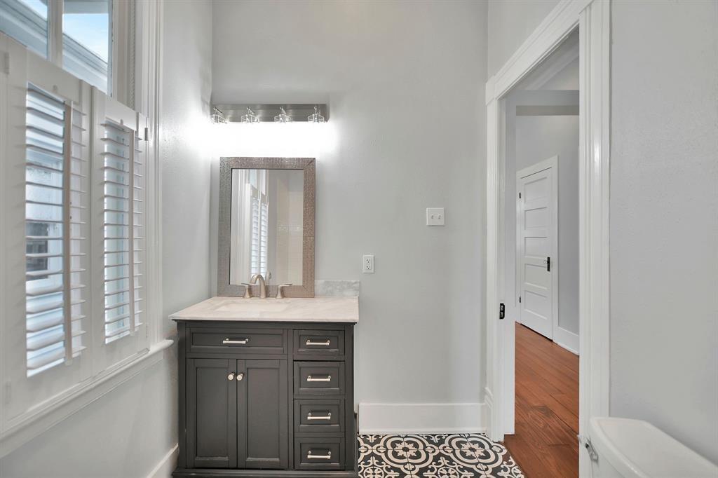 1604 Avenue L, Galveston, Texas image 18