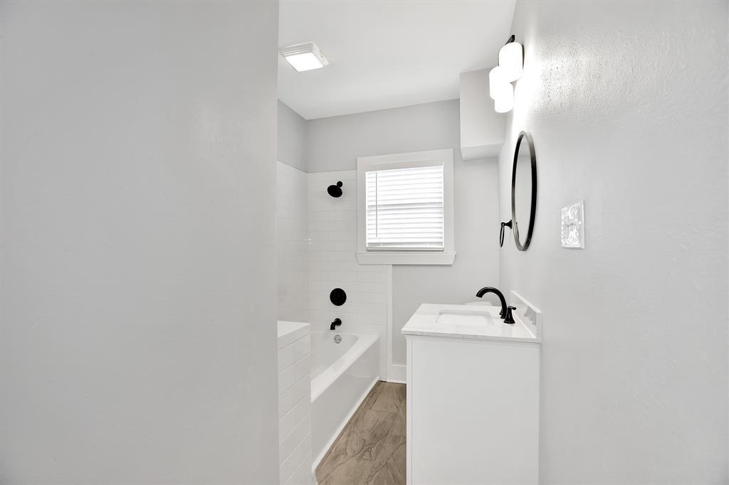 1604 Avenue L, Galveston, Texas image 15