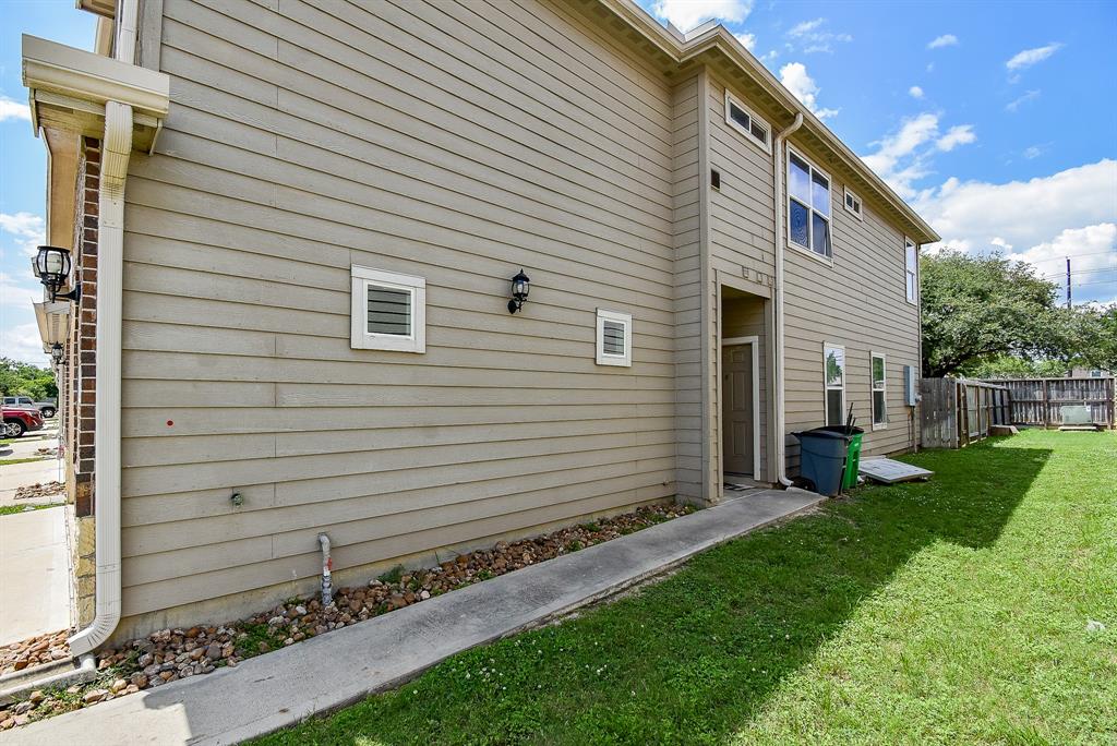 17118 Wilthorne Colony Court, Houston, Texas image 4