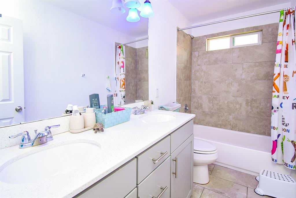 17118 Wilthorne Colony Court, Houston, Texas image 25