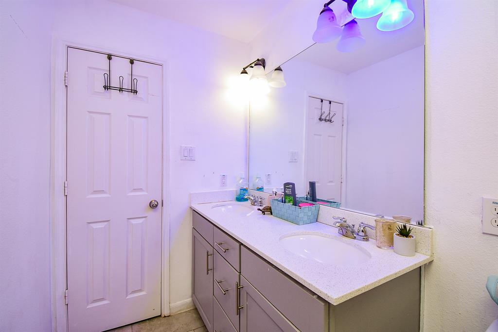17118 Wilthorne Colony Court, Houston, Texas image 26
