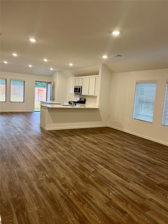 144 Wasatch Peaks Way Way, Willis, Texas image 4
