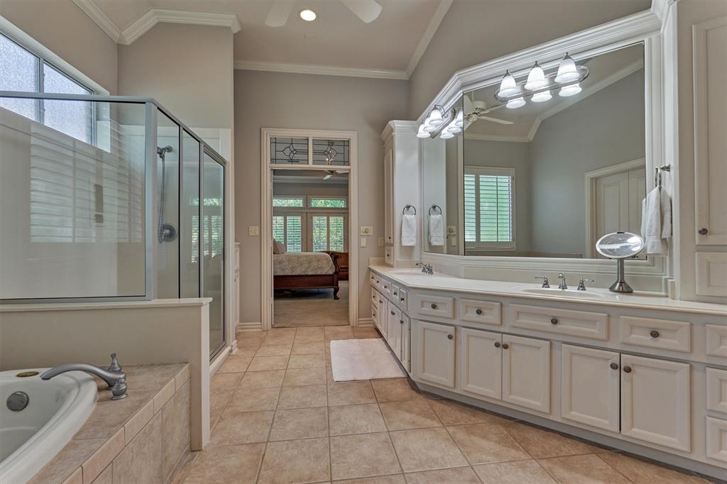11 E Thymewood Place, The Woodlands, Texas image 17