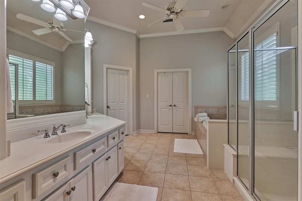 11 E Thymewood Place, The Woodlands, Texas image 15