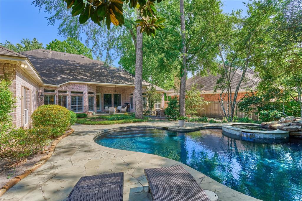 11 E Thymewood Place, The Woodlands, Texas image 40
