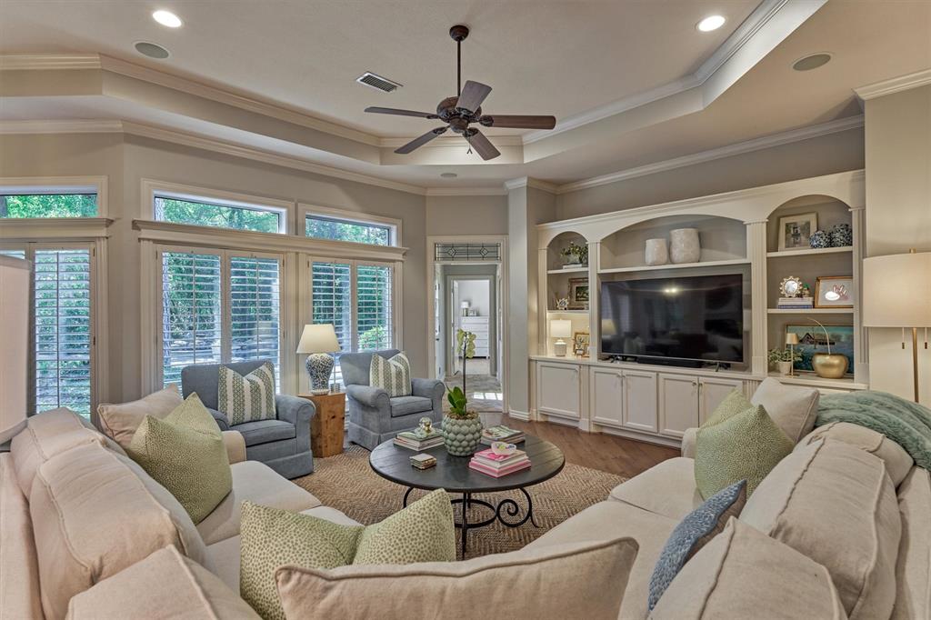 11 E Thymewood Place, The Woodlands, Texas image 25