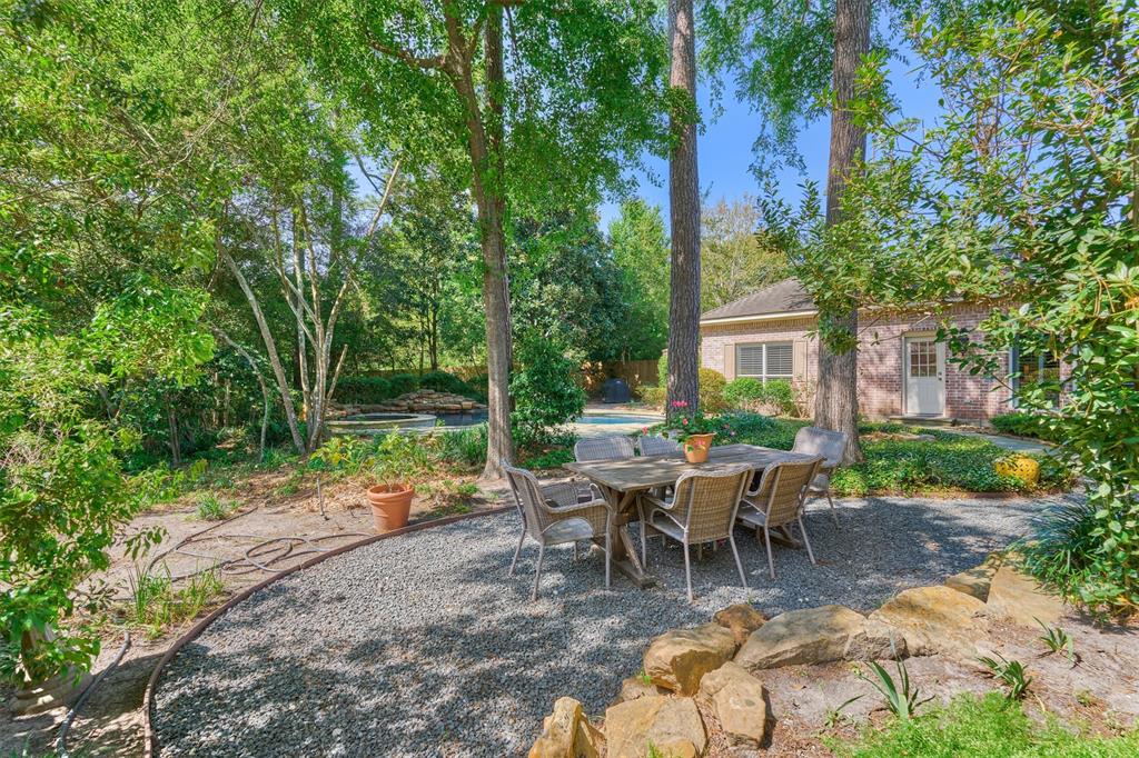 11 E Thymewood Place, The Woodlands, Texas image 36