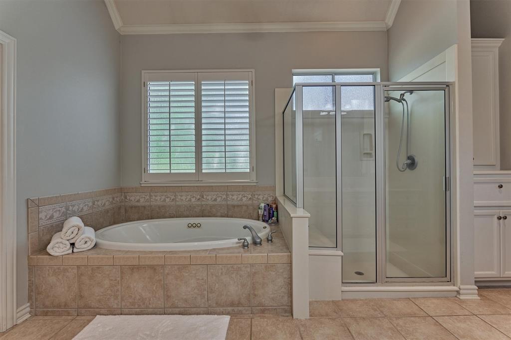 11 E Thymewood Place, The Woodlands, Texas image 16