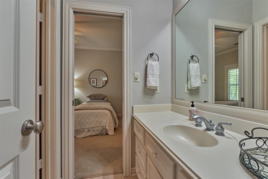 11 E Thymewood Place, The Woodlands, Texas image 32