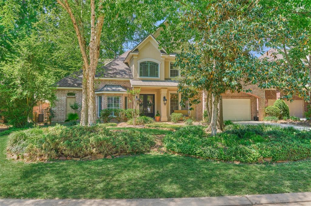 11 E Thymewood Place, The Woodlands, Texas image 1