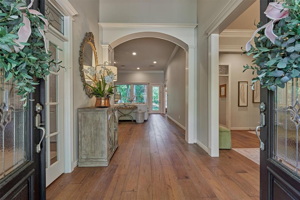 11 E Thymewood Place, The Woodlands, Texas image 4
