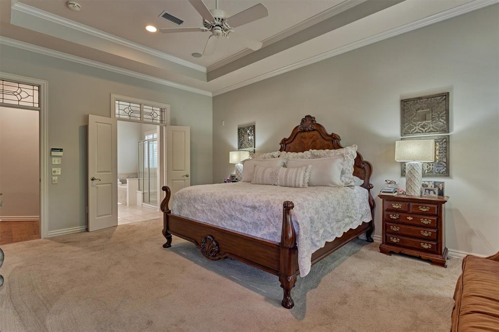 11 E Thymewood Place, The Woodlands, Texas image 14