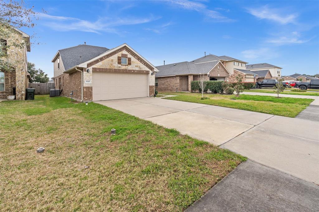 5118 Misty Lane, Bacliff, Texas image 2