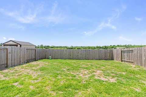 A home in Angleton