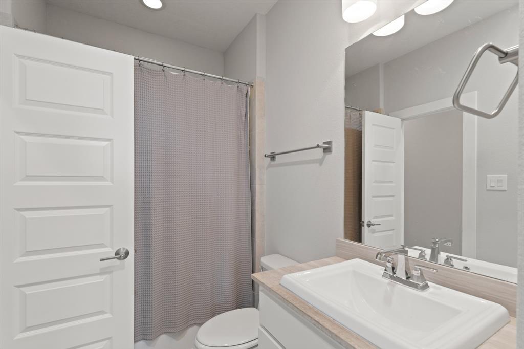 6602 Rochester Lake Loop, Katy, Texas image 11