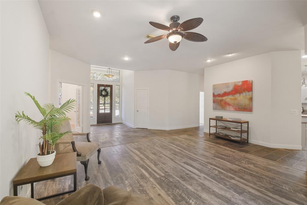 5 Oak Crest Circle, Magnolia, Texas image 6