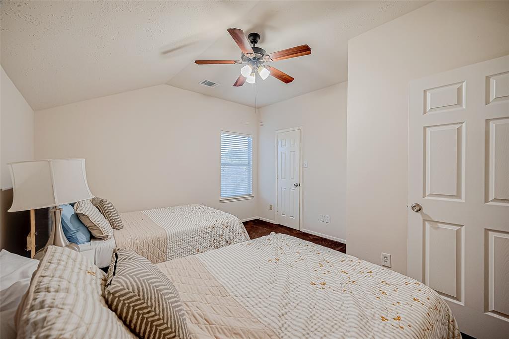 3914 Teal Run Meadows Drive, Fresno, Texas image 33