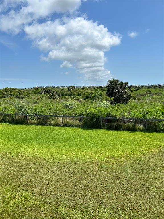 3913 1st St, Galveston, Texas image 4