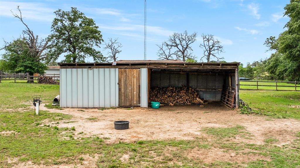 2878 Cr 117, Bedias, Texas image 30